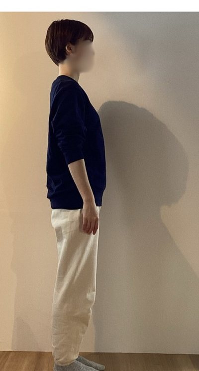 20代のお客様 8回のレッスン後の立ち姿勢